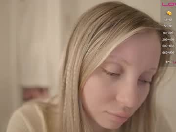 latina cam girl pureangeldolores image #3974760