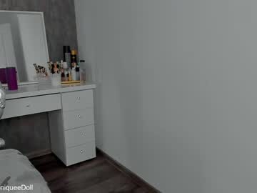 latina cam girl moniqueedoll image #877906