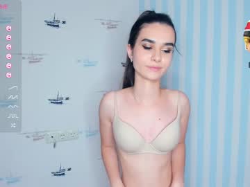 latina cam girl hug_me_please image #3432010