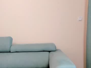 latina cam girl elaanna image #3131397