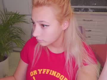 latina cam girl aveksmr image #104478