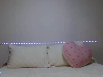 latina cam girl gabrielaa_18 image #2396375