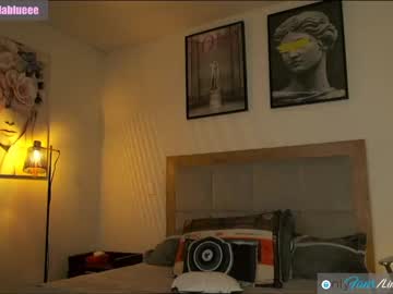 latina cam girl lindabluee image #464526