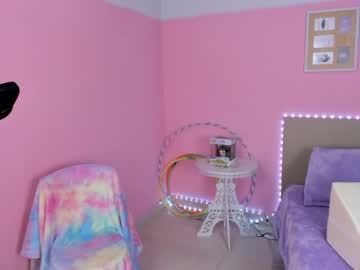 latina cam girl little_effy18 image #1659763