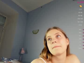 latina cam girl youne_and_beautiful image #3231579