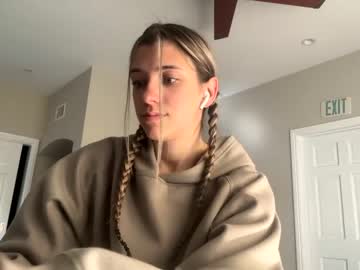 latina cam girl ameliarustova image #2952355