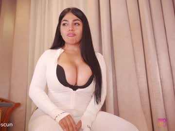 latina cam girl _lasuescun image #3736775
