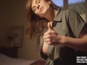 latina cam girl claire_moulin image #864101