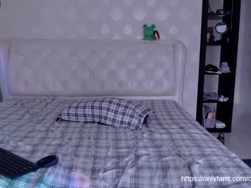 latina cam girl _mllymoore_ image #1504004