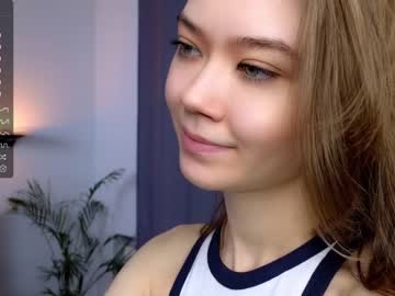 latina cam girl lil_babe_ image #3676230