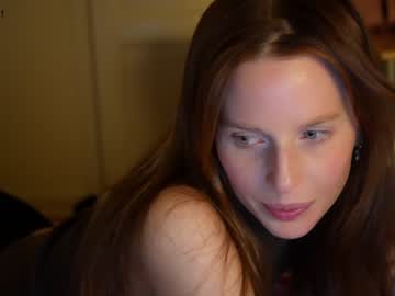 latina cam girl ellaa91 image #2136217
