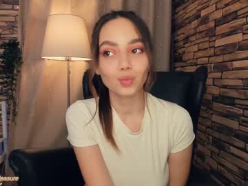 latina cam girl eugenetomas image #61057
