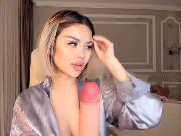 latina cam girl bae_suz image #749765