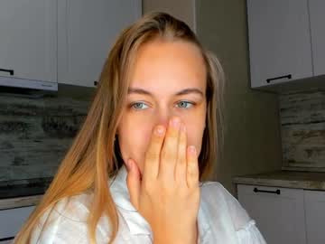 latina cam girl lindamildreda image #3390615
