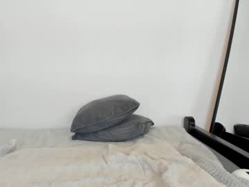 latina cam girl aria_diaz image #3892469