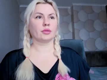 latina cam girl natussika image #4705860