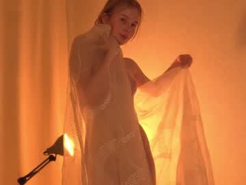 latina cam girl claireprincess image #4153386