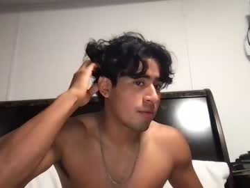 latina cam man papabear2100 image #3722920