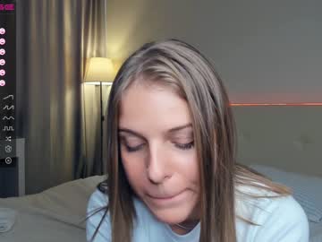 latina cam girl erline_may image #4457376