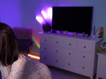 latina cam girl _blackbee_ image #2799940