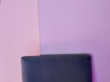 red_and_trip latina cam