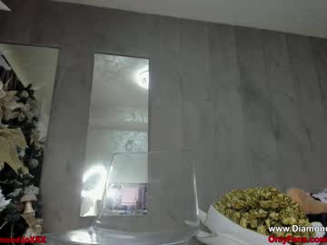 latina cam girl diamond_jo_ image #4014316