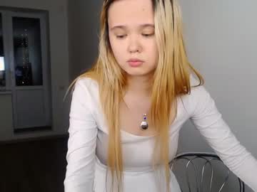 latina cam girl selena_hearts image #3884375