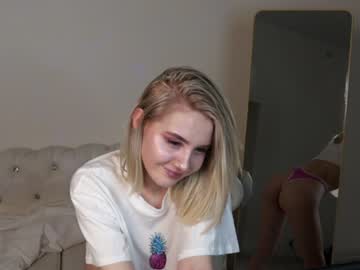 latina cam girl oliviabr0wn image #2125640