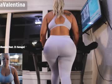 latina cam girl milavalentinax image #1129352