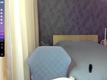 latina cam girl emilydancee image #2841093