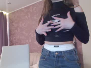 latina cam couple alyx1 image #4455822