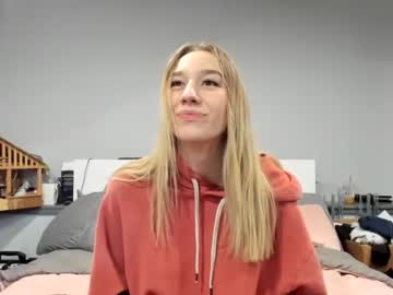 latina cam couple thatblondibaddi image #2105746
