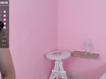 latina cam girl little_effy18 image #95411