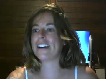 blondy_debby latina cam
