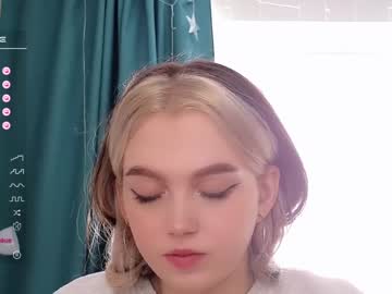 latina cam girl small_blondee image #3598924