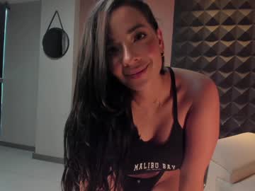 emiliabaker_ latina cam