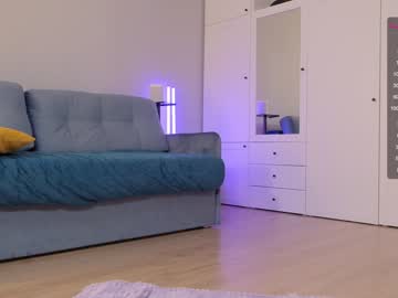 latina cam girl _blackbee_ image #837026