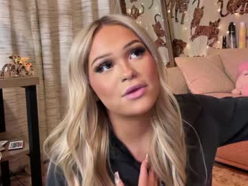 latina cam girl ari_02 image #4268836