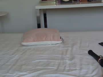 latina cam girl erikabee image #1404359