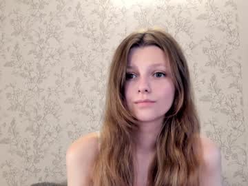 latina cam girl alainaestrada image #3656988