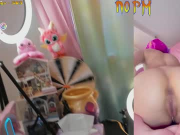 latina cam girl _biscuitty image #1411805
