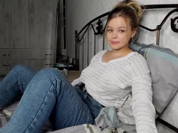 latina cam girl dianaholiday image #2926904