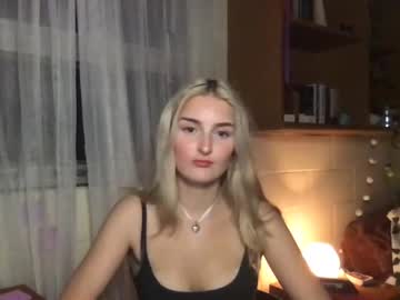 latina cam girl emishearts image #1819149