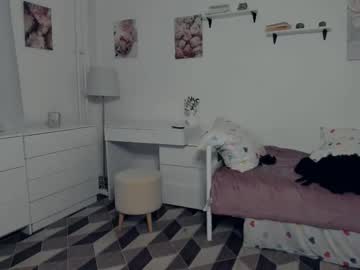 latina cam girl reds_rose image #3497340