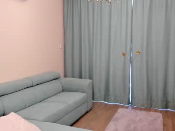 latina cam girl elaanna image #2811275
