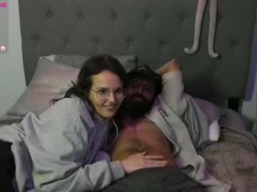 latina cam couple snowy_emily image #1942026