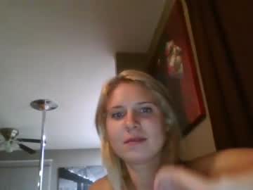 latina cam girl blondethickchick27 image #29095