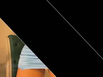 latina cam girl _lasuescun image #1844670