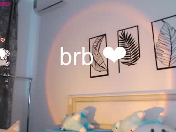 latina cam girl small_blondee image #2158952