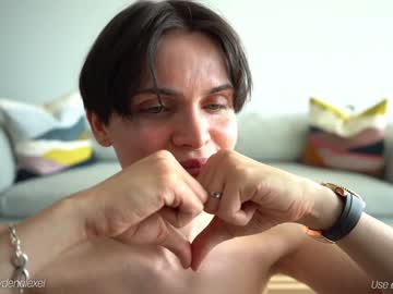 latina cam man haydenalexei image #180175